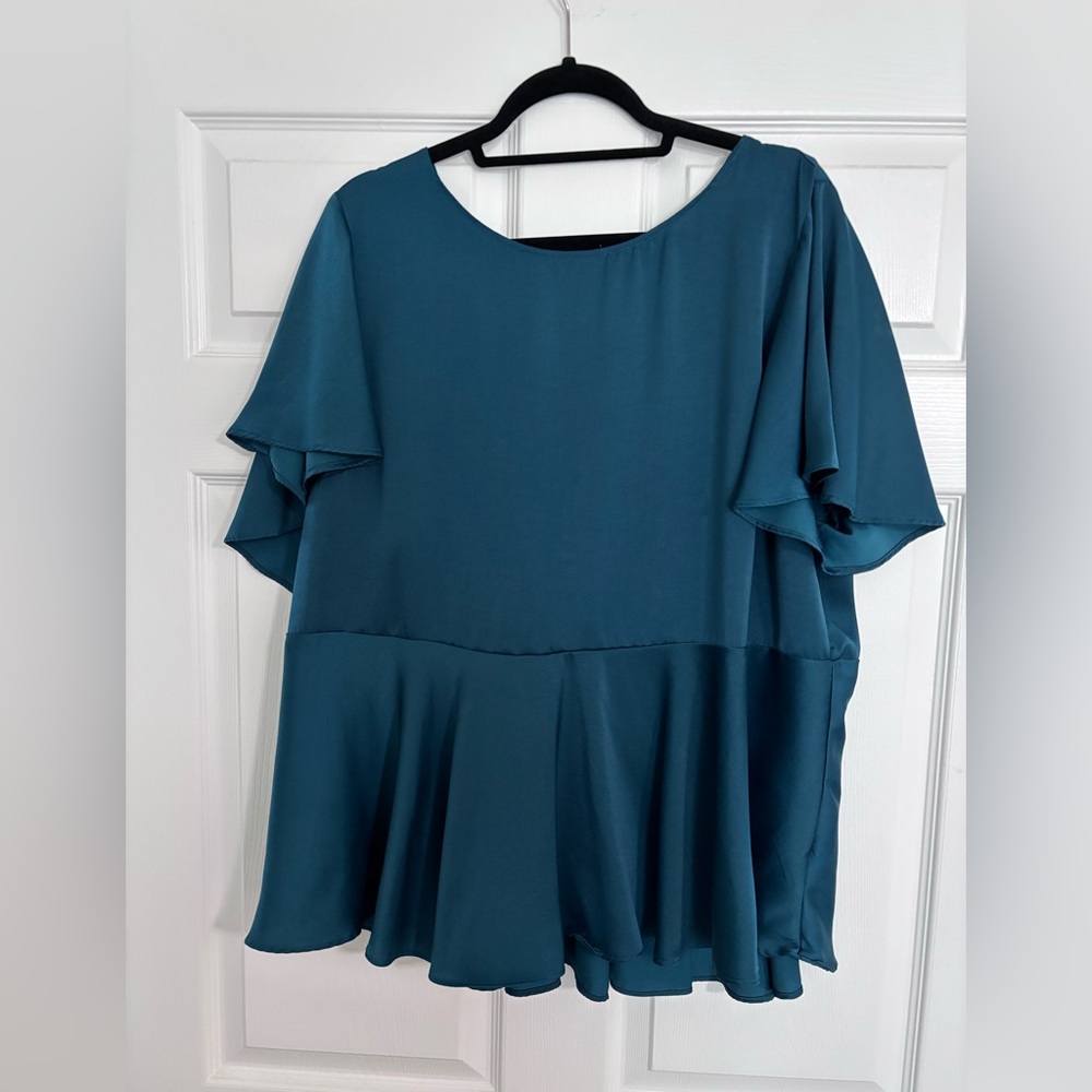 Torrid Women’s Peplum Top Size 3X Teal Short Sleeve